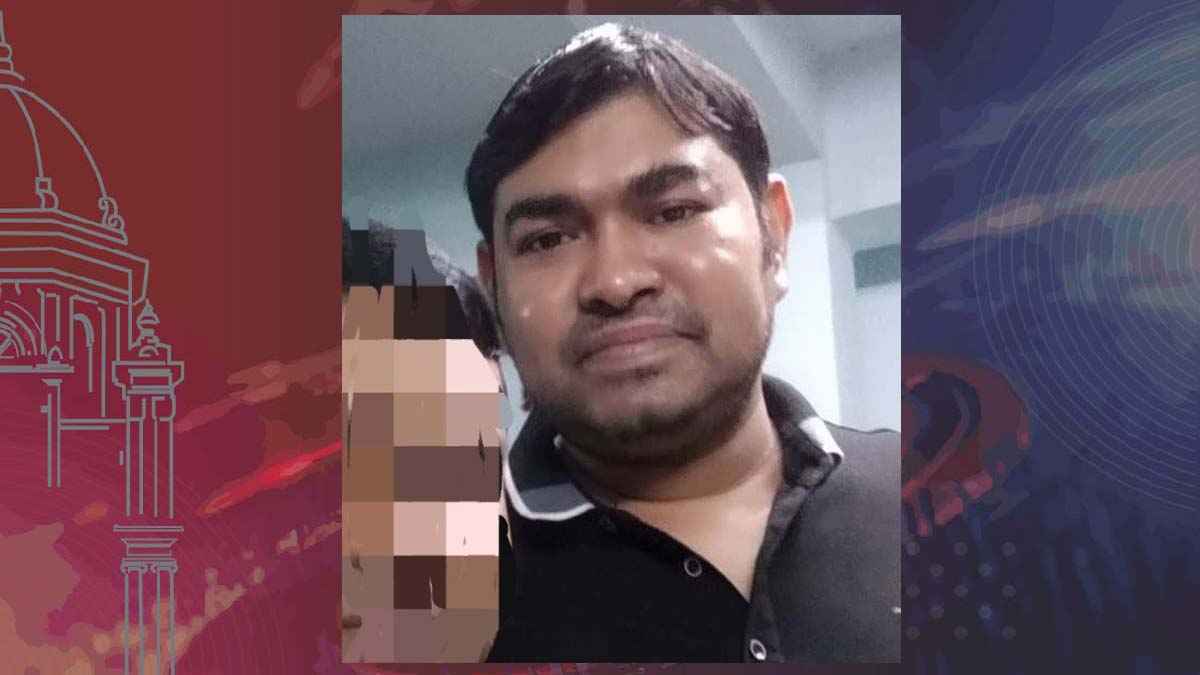 রোগীরকে জুতাপেটা করে কান ধরে উঠবস করালেন ডাক্তার