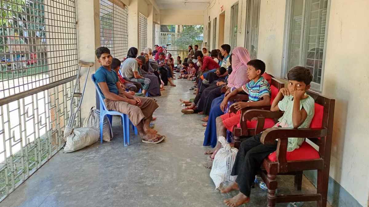 বাংলাদেশে অনুপ্রবেশের সময় ৮১ রোহিঙ্গা আটক