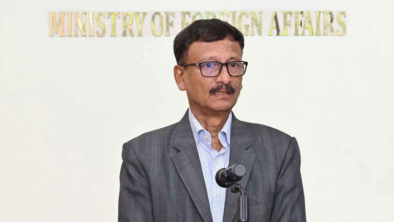 নির্বাচন কবে স্পষ্টভাবে বলা সম্ভব নয়: পররাষ্ট্র উপদেষ্টা