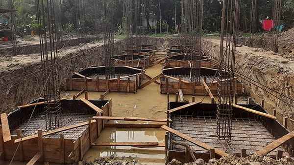 ঝিনাইদহ কৃষি বিপণন ভবন নির্মাণে নিন্মমানের সামগ্রী ব্যবহারের অভিযোগ