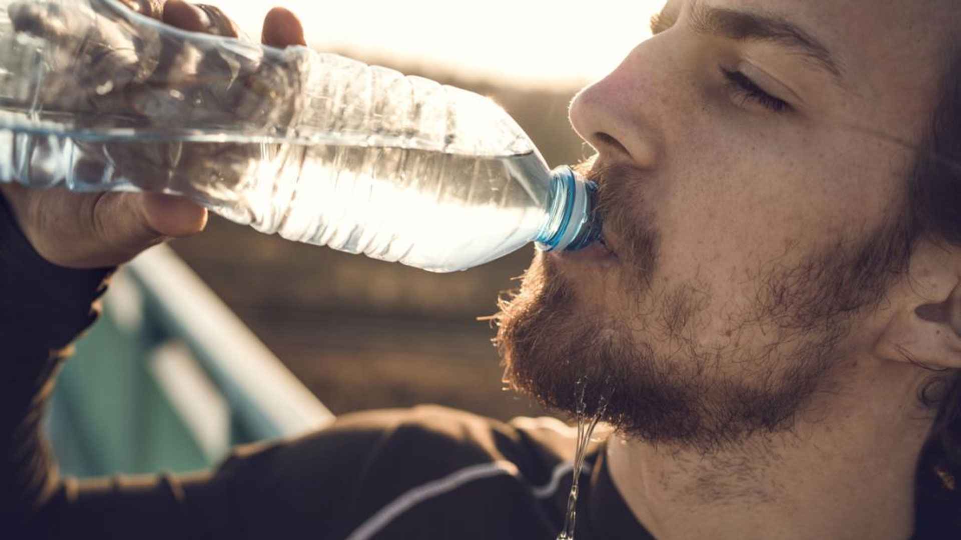 পিপাসা লাগে কেন, পর্যাপ্ত পানি পান করা জরুরি যেসব কারণে 