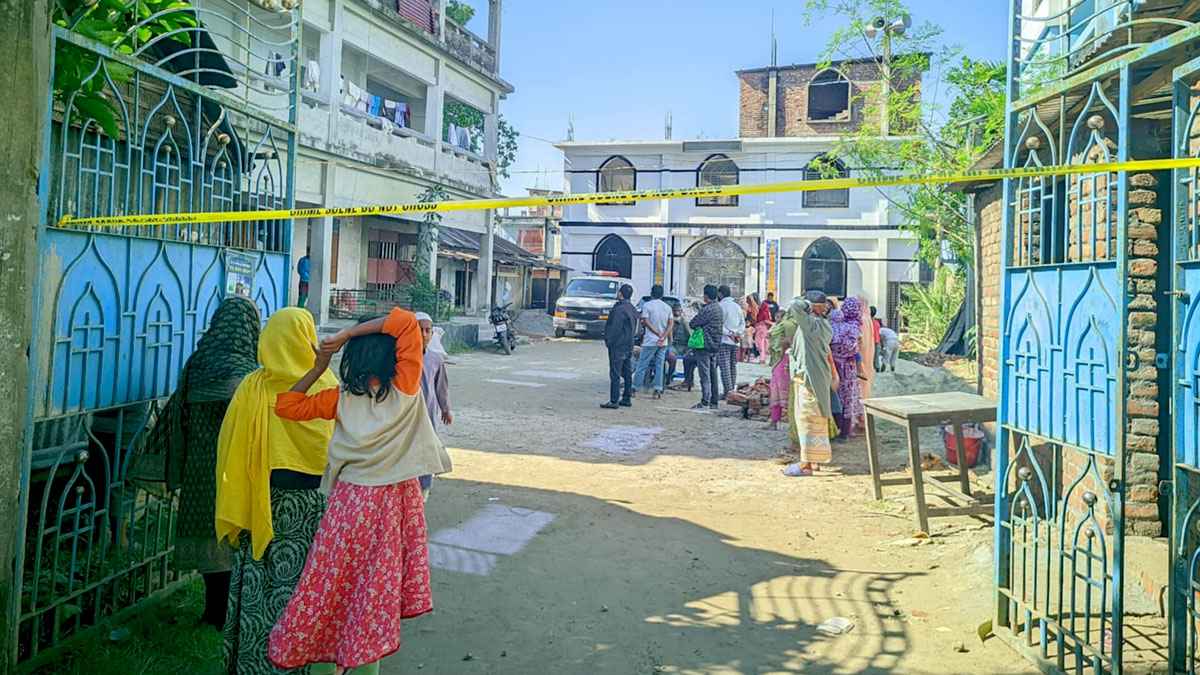 রংপুরে মাদরাসার কক্ষ থেকে ১০ বছরের শিশুর মরদেহ উদ্ধার