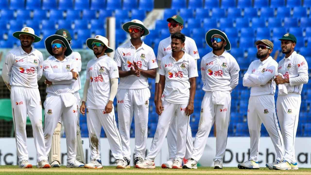 বড় সংগ্রহ গড়ে দক্ষিণ আফ্রিকার ইনিংস ঘোষণা