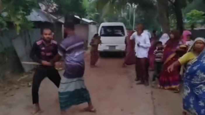 সাবেক স্ত্রীকে প্রতিশ্রুতি দিয়ে দ্বিতীয় বিয়ে করতে গেলেন সেই বর