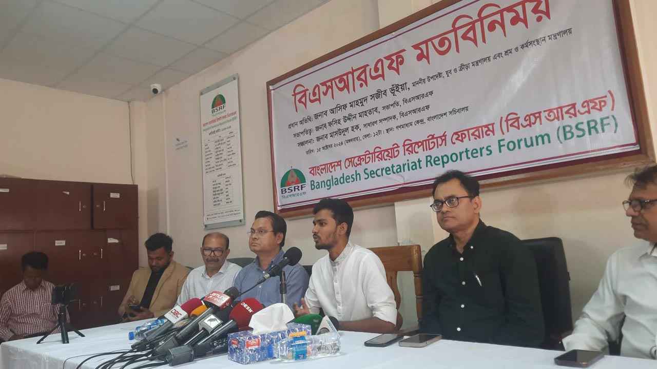 সাকিবের দেশে আসা-যাওয়ায় আইনি বাধা নেই : আসিফ মাহমুদ