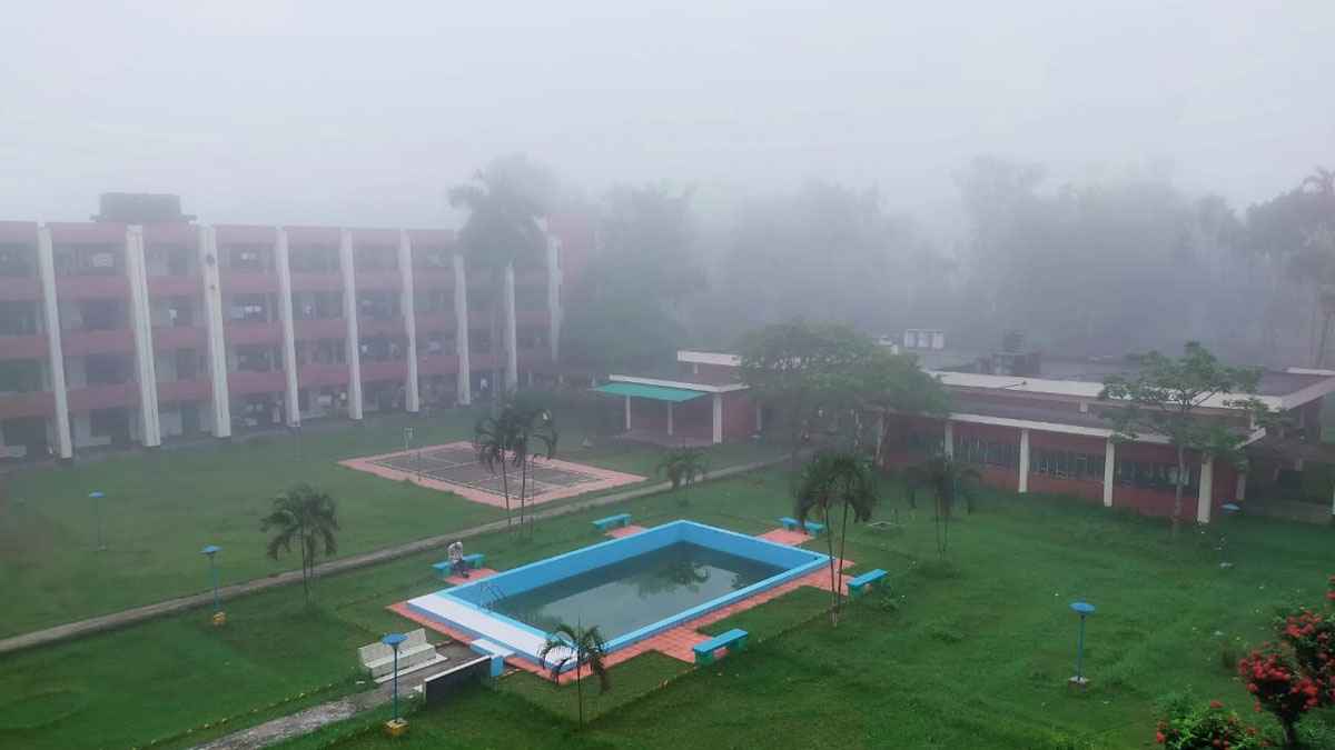 শীতের দূত হয়ে হাজির ‘কুয়াশা’