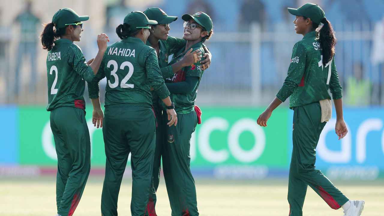 বাঁচা-মরার ম্যাচে ব্যাটিংয়ে বাংলাদেশ