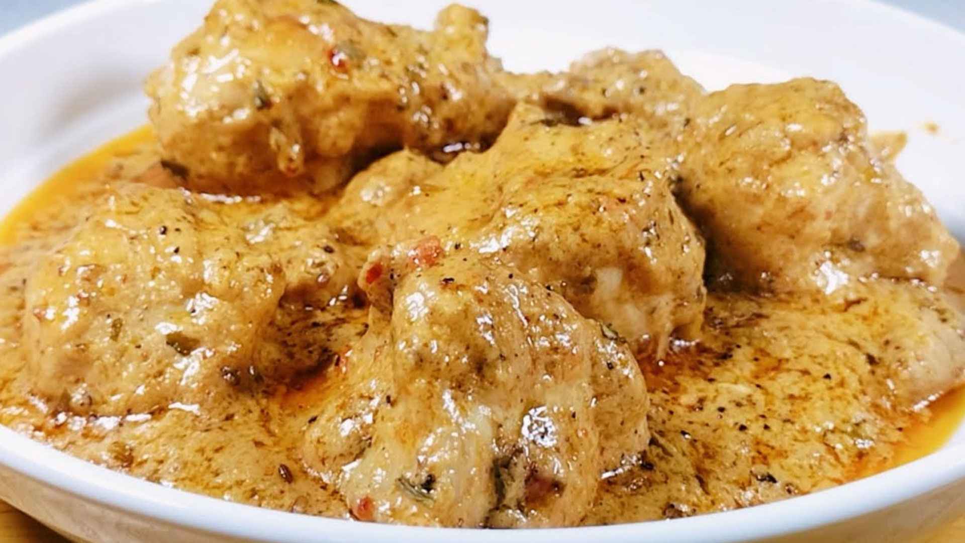 স্বাদে বদল আনতে রাঁধুন ‘চিকেন মালাইকারি’