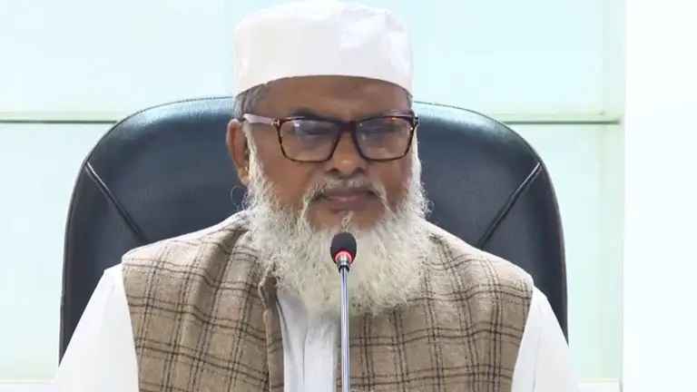 আমি স্বীকার করছি, আমার কিছু শব্দ ব্যবহারে অসাবধানতা ছিল: ধর্ম উপদেষ্টা