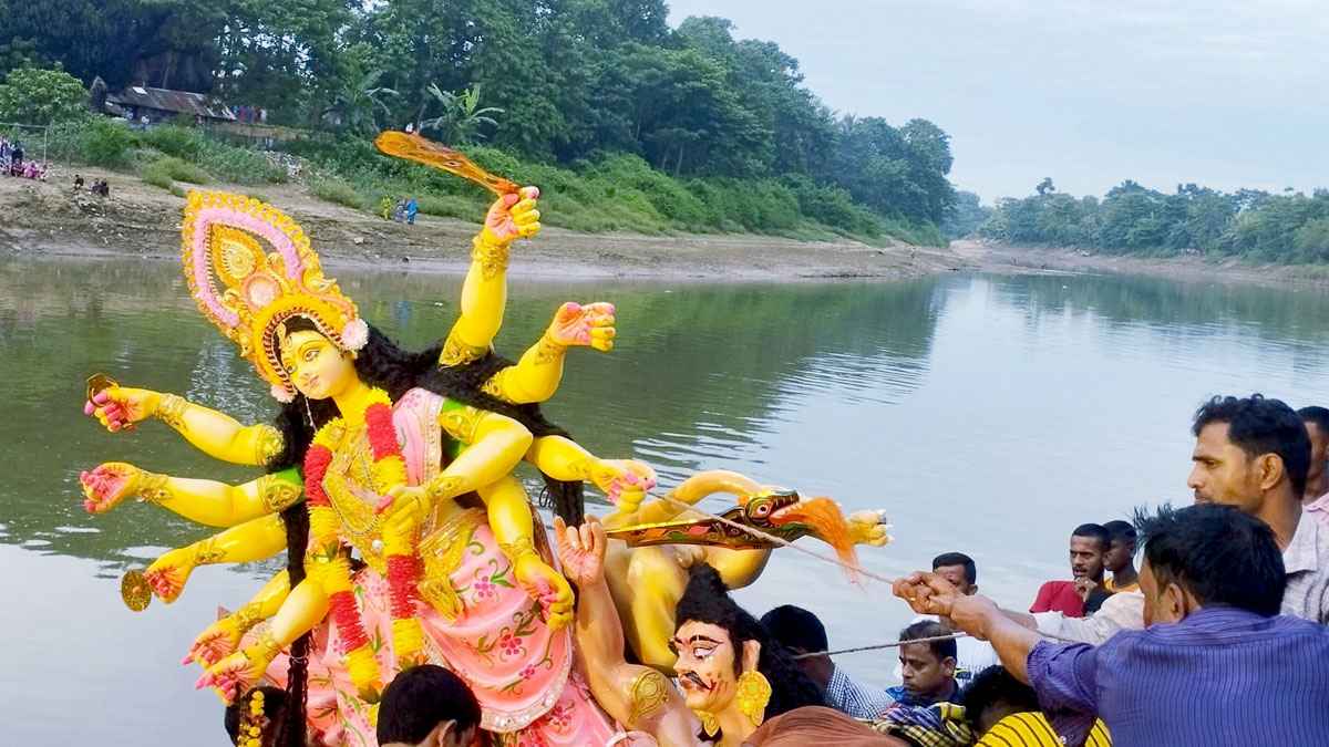 কৈলাসে ফিরে গেলেন দেবীদুর্গা