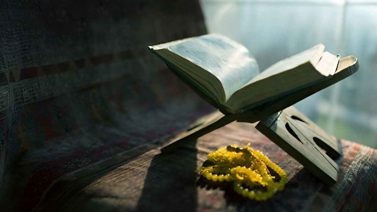 দুনিয়ার অভাবে ও আখেরাতের বিপদে সবচেয়ে কাজে আসবে যে ২ সুরা