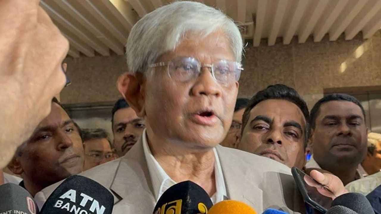 পাচার হওয়া অর্থ ফেরত আনা বিষয়ে যা জানালেন অর্থ উপদেষ্টা