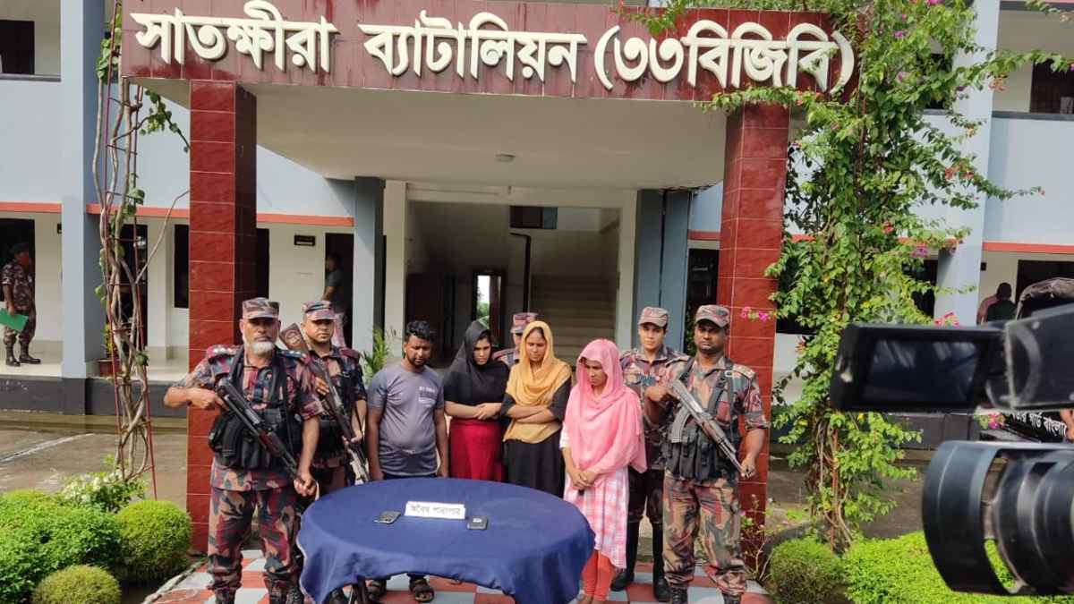 ভারতে যাওয়ার সময় সাতক্ষীরার সীমান্তে ৪ বাংলাদেশি আটক