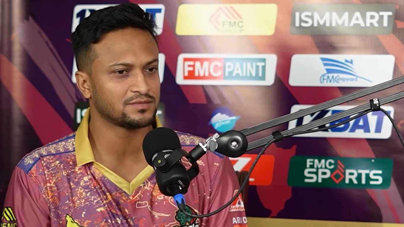 যে গাছে আম বেশি থাকে সে গাছে ইট বেশি পরে: কিসের ইঙ্গিত দিলেন সাকিব