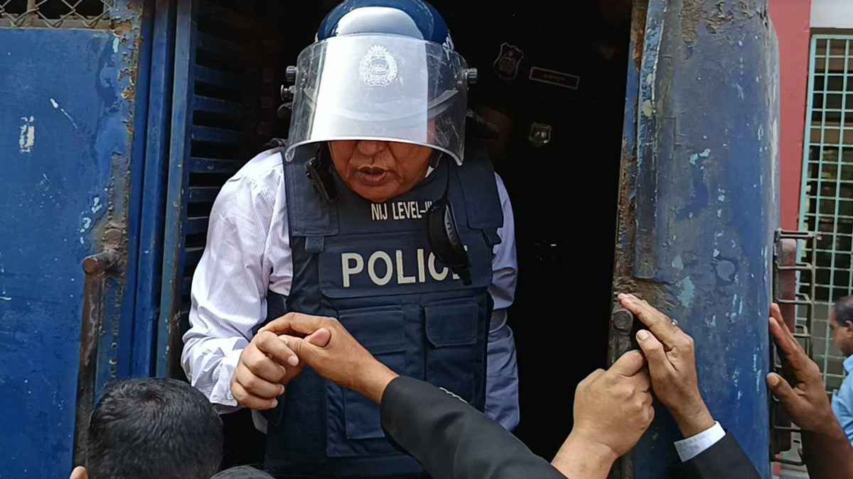 শিক্ষার্থী হত্যা মামলায় আ.লীগ নেতা চন্দন কুমার রিমান্ডে