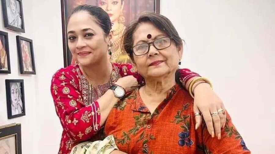 জন্মভিটা দেখতে বাংলাদেশে আসতে চান কলকাতার এই অভিনেত্রী