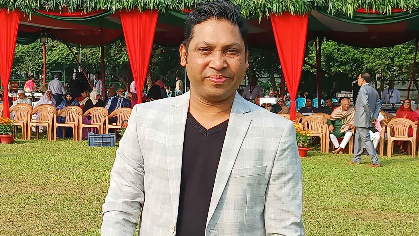 সবসময় হুমকির উপর রাখত, ‘আলো আসবেই’ গ্রুপে থাকা প্রসঙ্গে মিলন