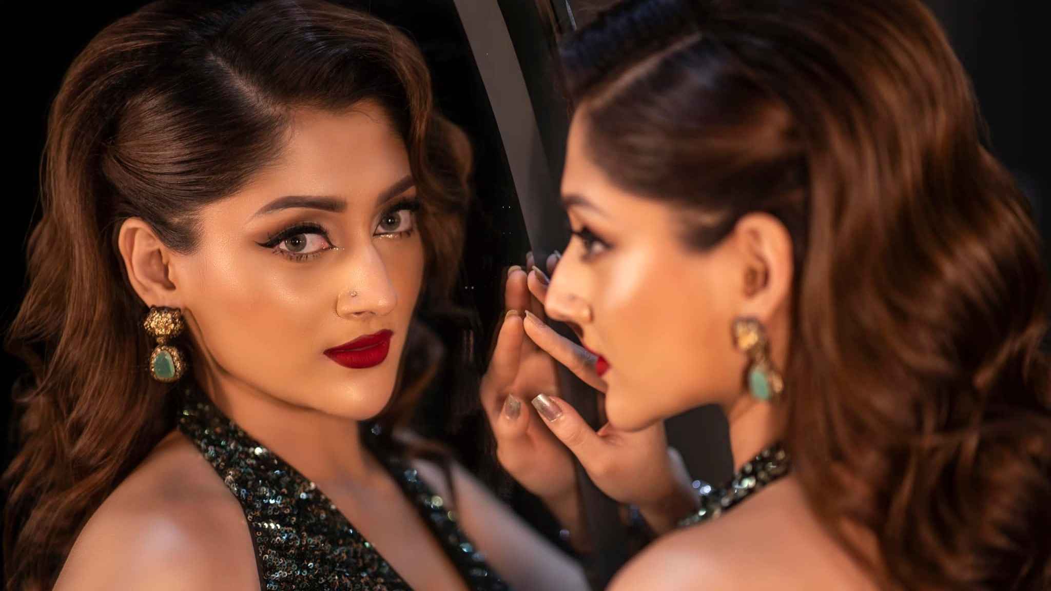 প্লাস্টিক সার্জারি নিয়ে মুখ খুললেন পূজা চেরী