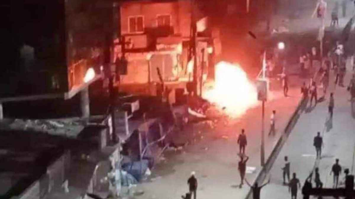 হাজীগঞ্জে বিএনপির ২ পক্ষের সংঘর্ষ, আহত অর্ধশতাধিক