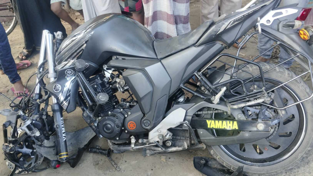 নড়াইলে ট্রাক-মোটরসাইকেল মুখোমুখি সংঘর্ষে নিহত ১