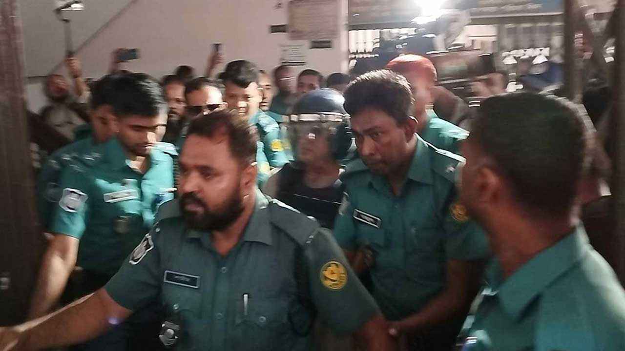 হাজী সেলিম ৫ দিনের রিমান্ডে