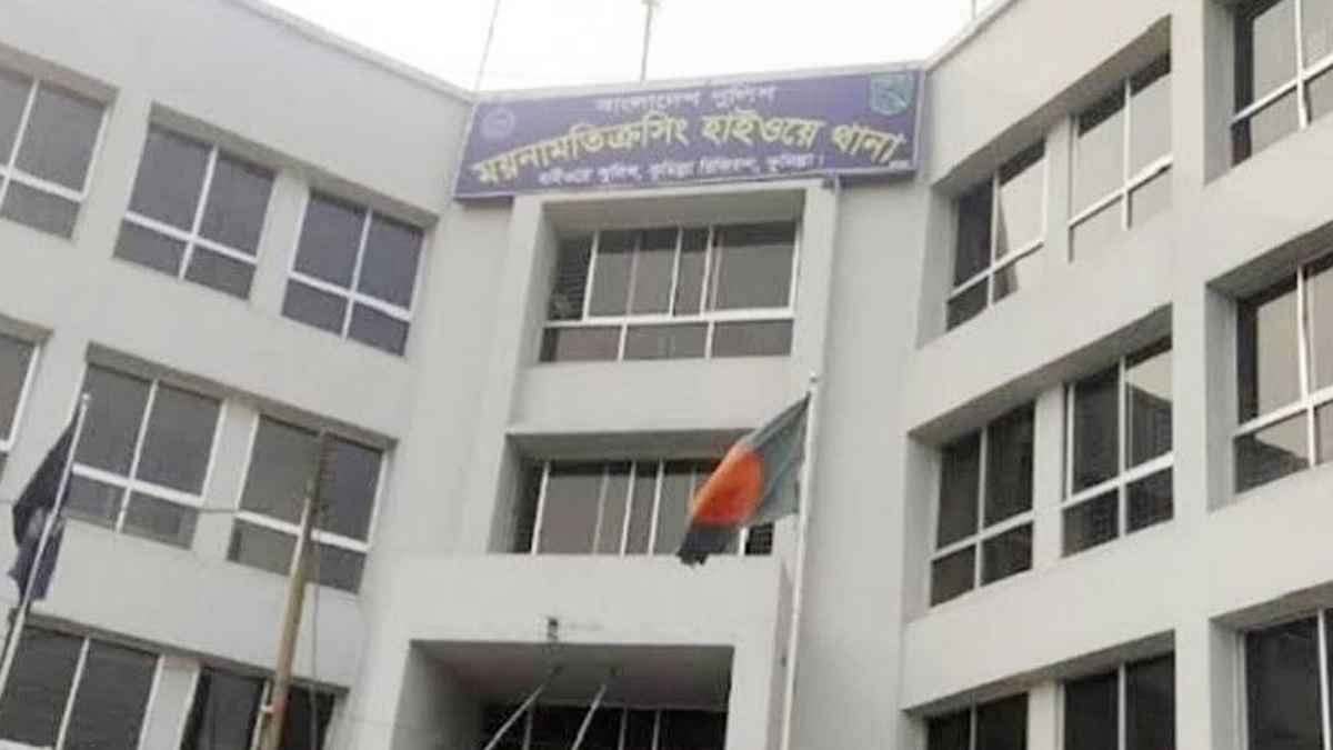 কুমিল্লায় স্কুলে যাওয়ার পথে বাসচাপায় মা-মেয়ে নিহত