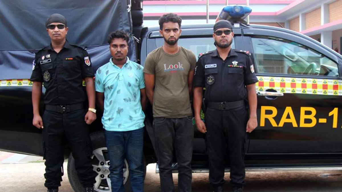 সিররাজগঞ্জে ৯২ কেজি গাঁজাসহ ২ মাদক কারবারি আটক