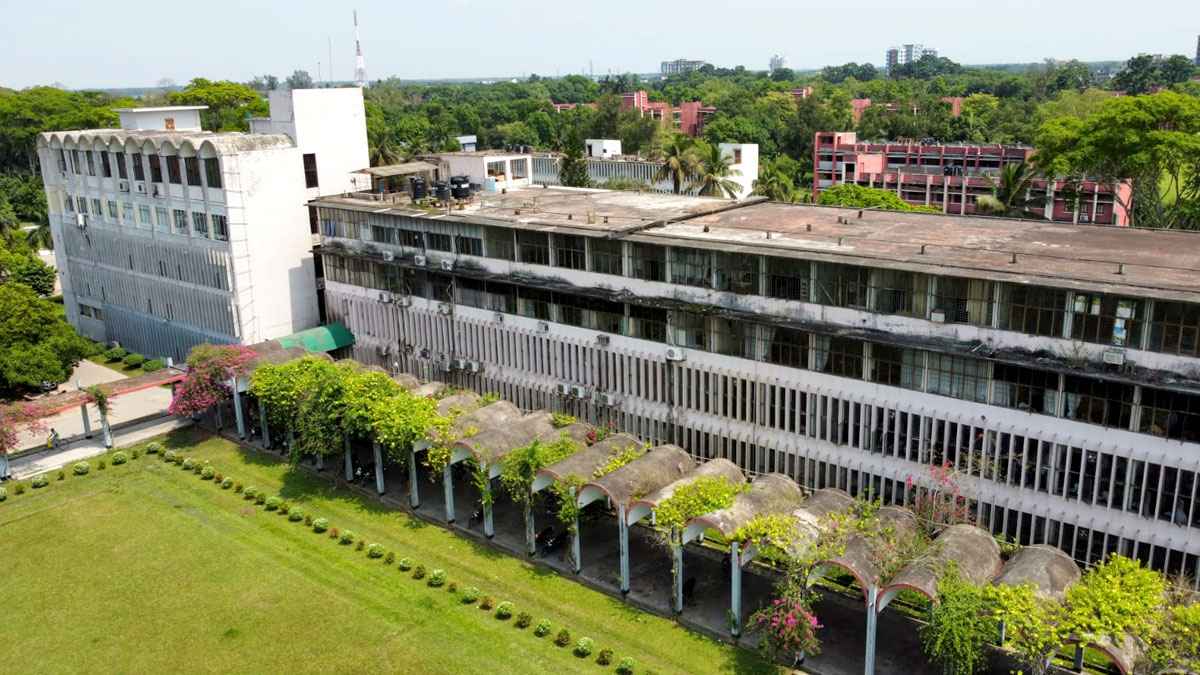 ওয়েবমেট্রিক্স র্যাংকিংয়ে দেশের সেরা বাকৃবি