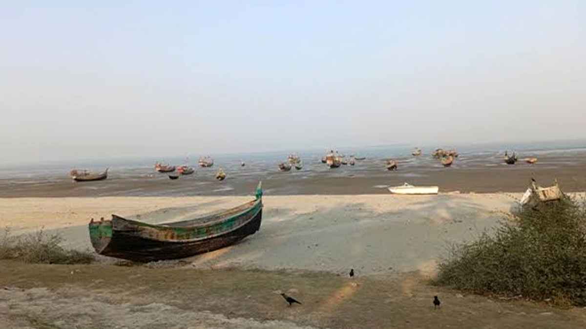 টেকনাফে ২ মাদক কারবারি গ্রুপের গোলাগুলি