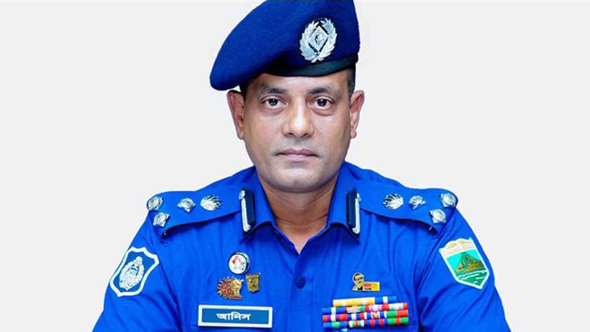 যশোরের ডিআইজিসহ ২৪ জনের বিরুদ্ধে মামলা