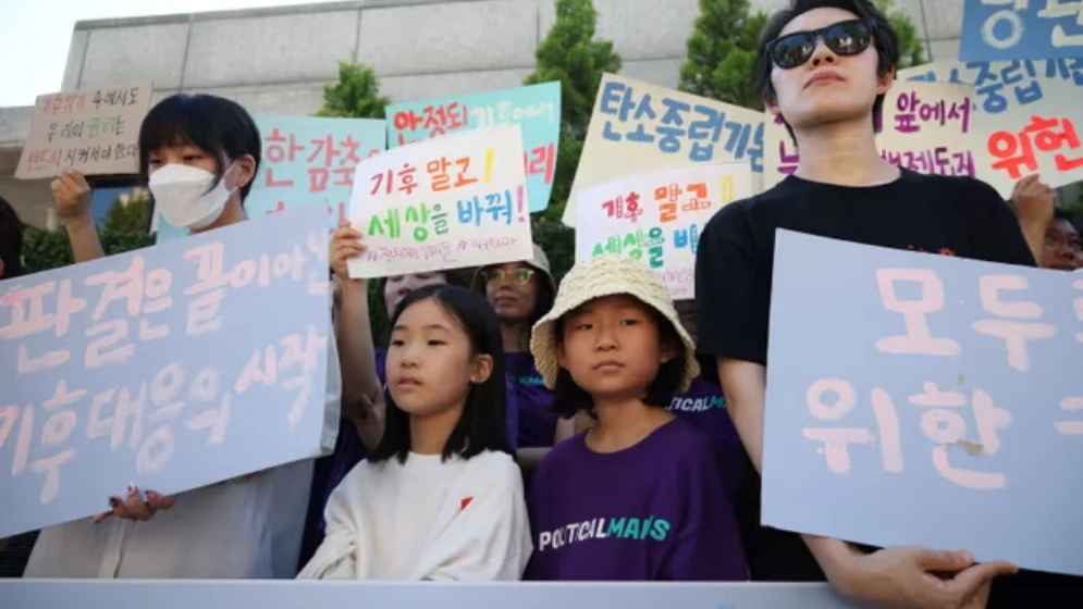 পরিবেশ রক্ষায় ইতিহাস সৃষ্টি করল কোরিয়ার শিশুরা!