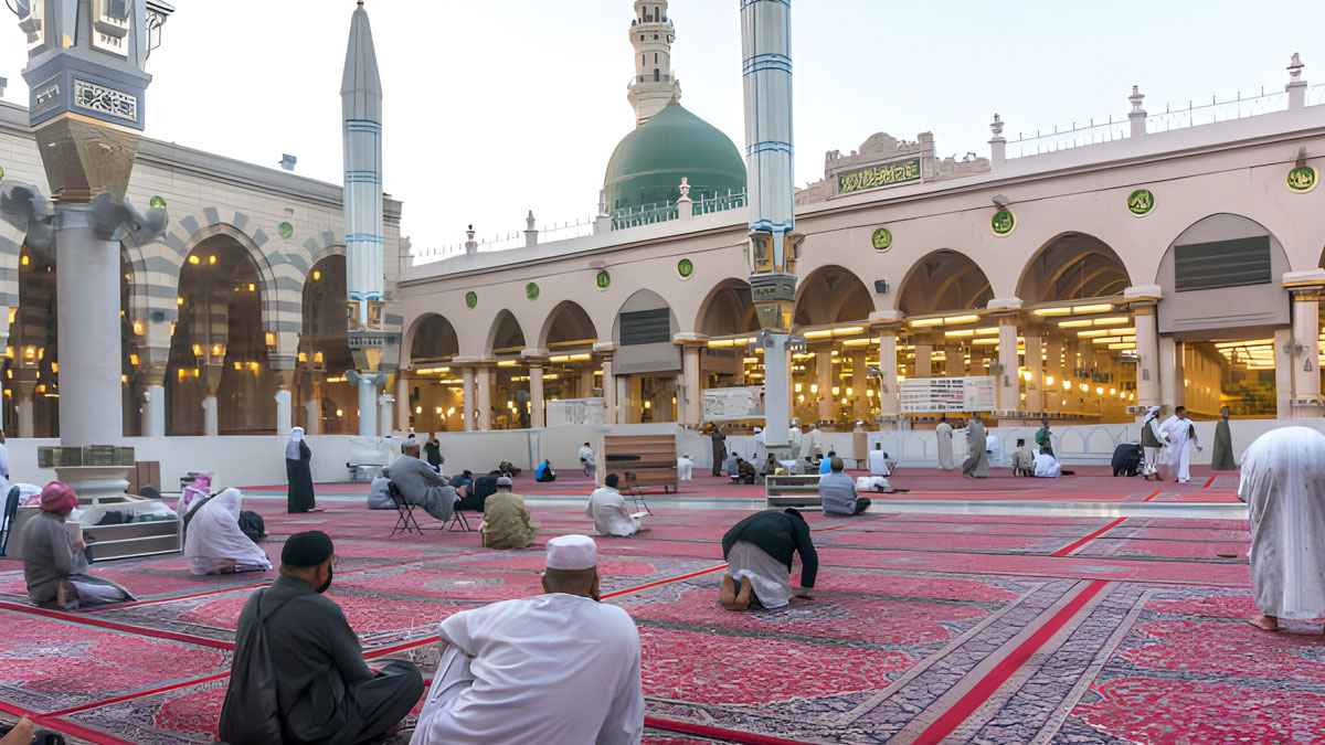 সৃষ্টিজগতের সবকিছু যেভাবে ভালোবাসত নবীজিকে