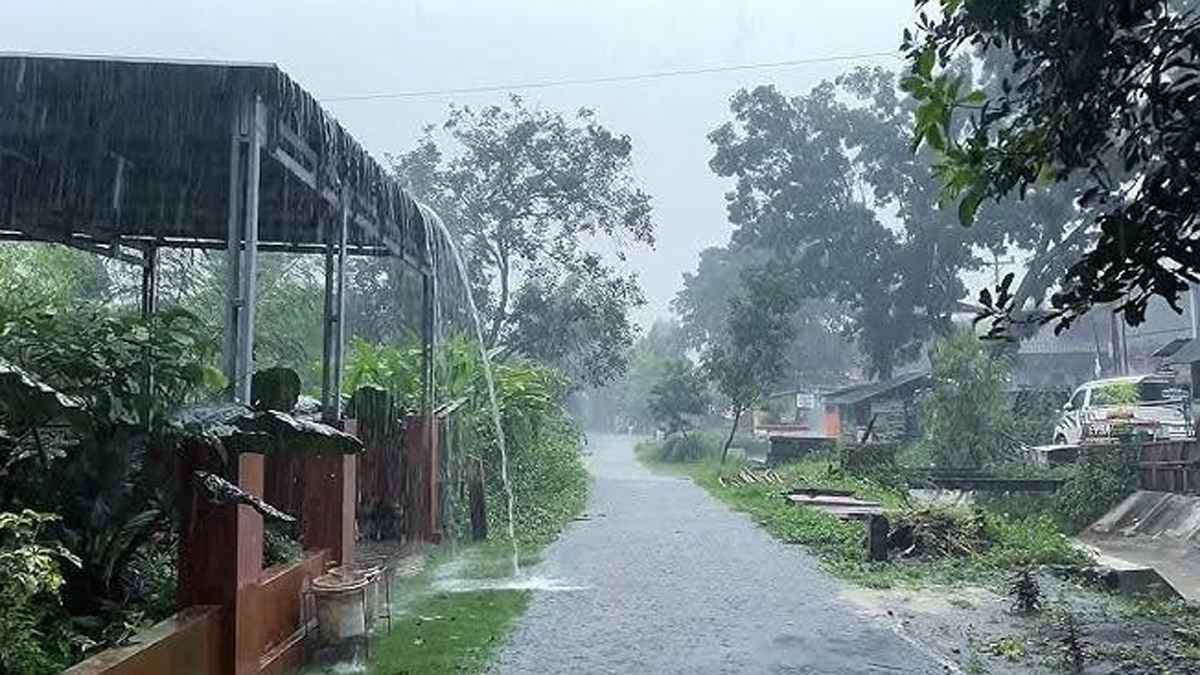 বঙ্গোপসাগরে লঘুচাপ, পায়রা বন্দরে ৩ নম্বর সতর্ক সংকেত