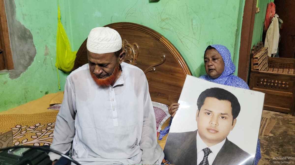 ১১ বছর ধরে গুম ছাত্রদল নেতা রাসেল, আজও থামেনি মায়ের কান্না