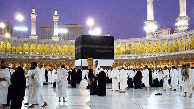 ওমরাহ পালনকারীদের ২৯ এপ্রিলের মধ্যে সৌদি আরব ছাড়ার নির্দেশ