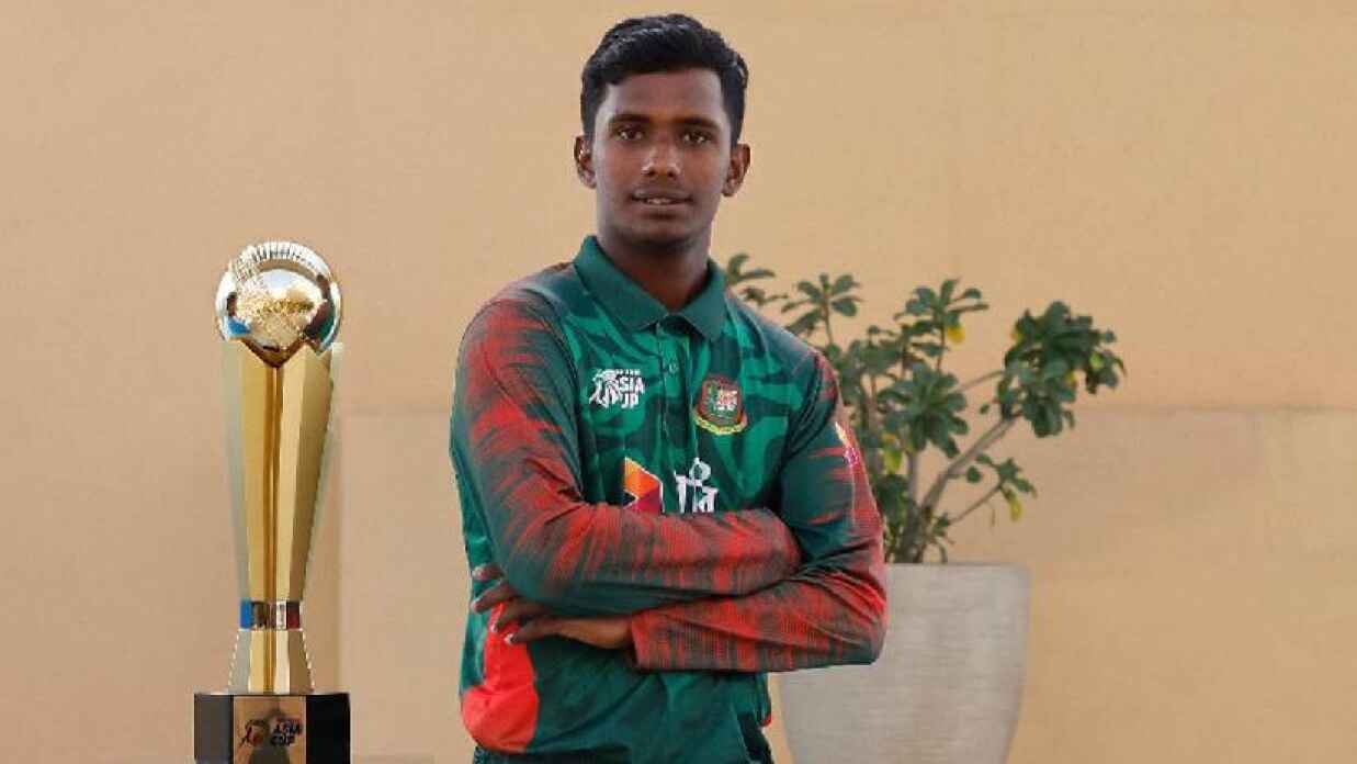 পরীক্ষা ফেলে খেলতে যাওয়া অশিক্ষিত চিন্তাভাবনা: সালাউদ্দিন