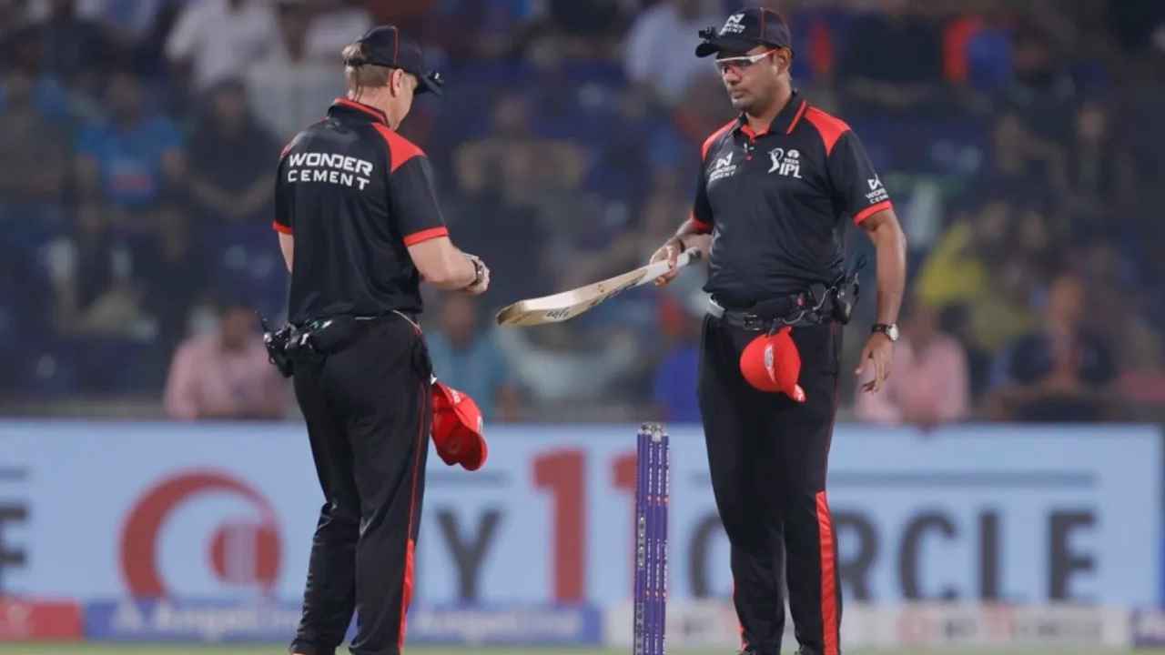 আইপিএলে যে কারণে ব্যাট মাপা নিয়ে কড়াকড়ি