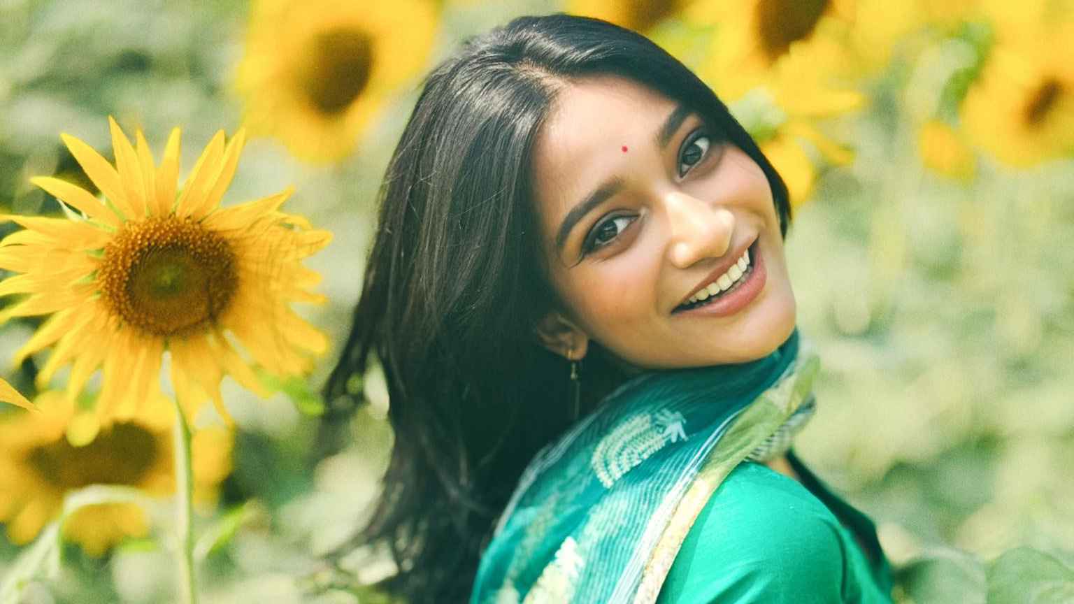 অভিনয় ছাড়ার ঘোষণা নিন্দ্রা নেহার!