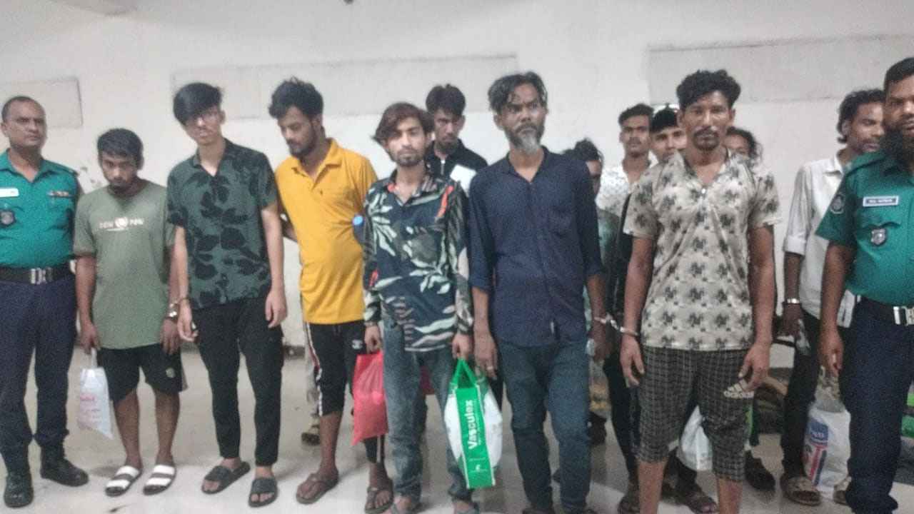 পেশাদার মাদক কারবারিসহ বিভিন্ন অপরাধে গ্রেফতার ১৫