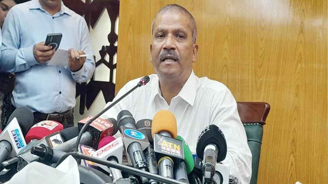মেঘনার গ্রেফতার সঠিক প্রক্রিয়ায় হয়নি: আইন উপদেষ্টা