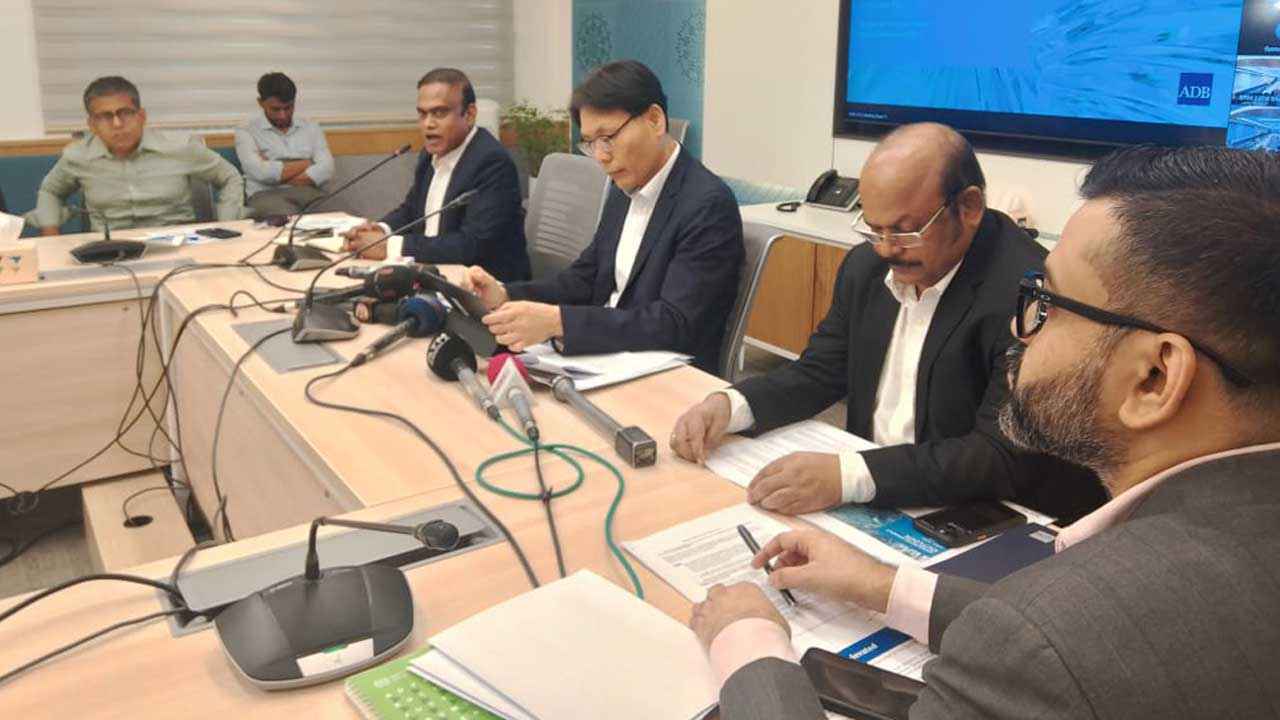 কমতে পারে বাংলাদেশের জিডিপি, পূর্বাভাস এডিবির