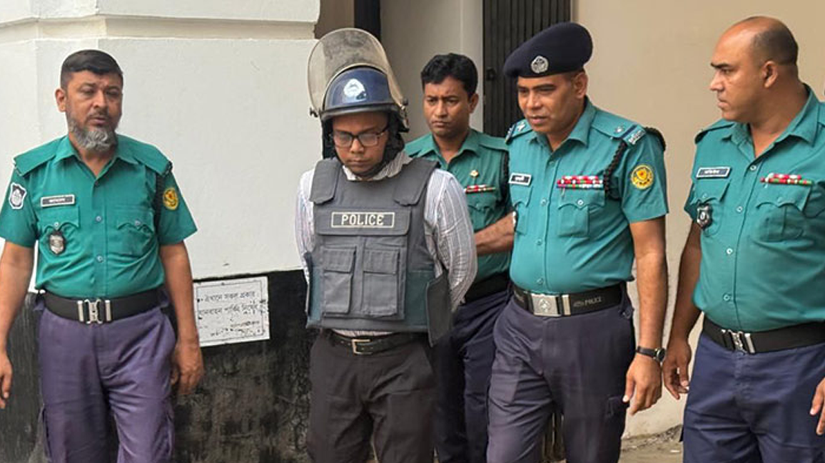 ড্রোন উড়িয়ে ছাত্র-জনতাকে নজরদারি, সাবেক এডিসি ইশতিয়াক কারাগারে