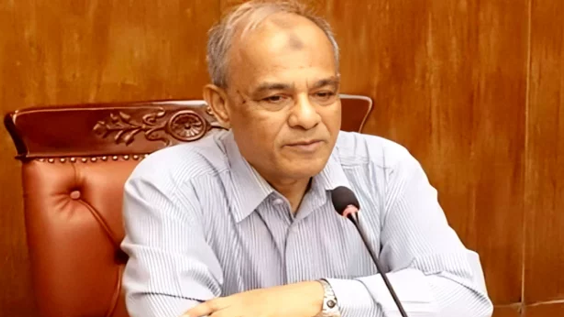 পাহাড়ে অবৈধ অস্ত্রের ব্যবহার বন্ধ করতে হবে: স্বরাষ্ট্র উপদেষ্টা