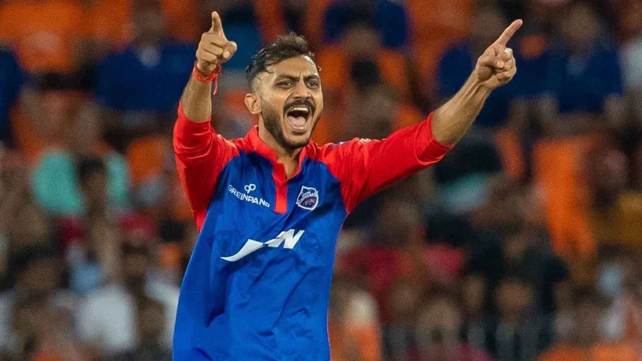 ম্যাচ হারের পর আকসারের ১২ লাখ রুপি জরিমানা