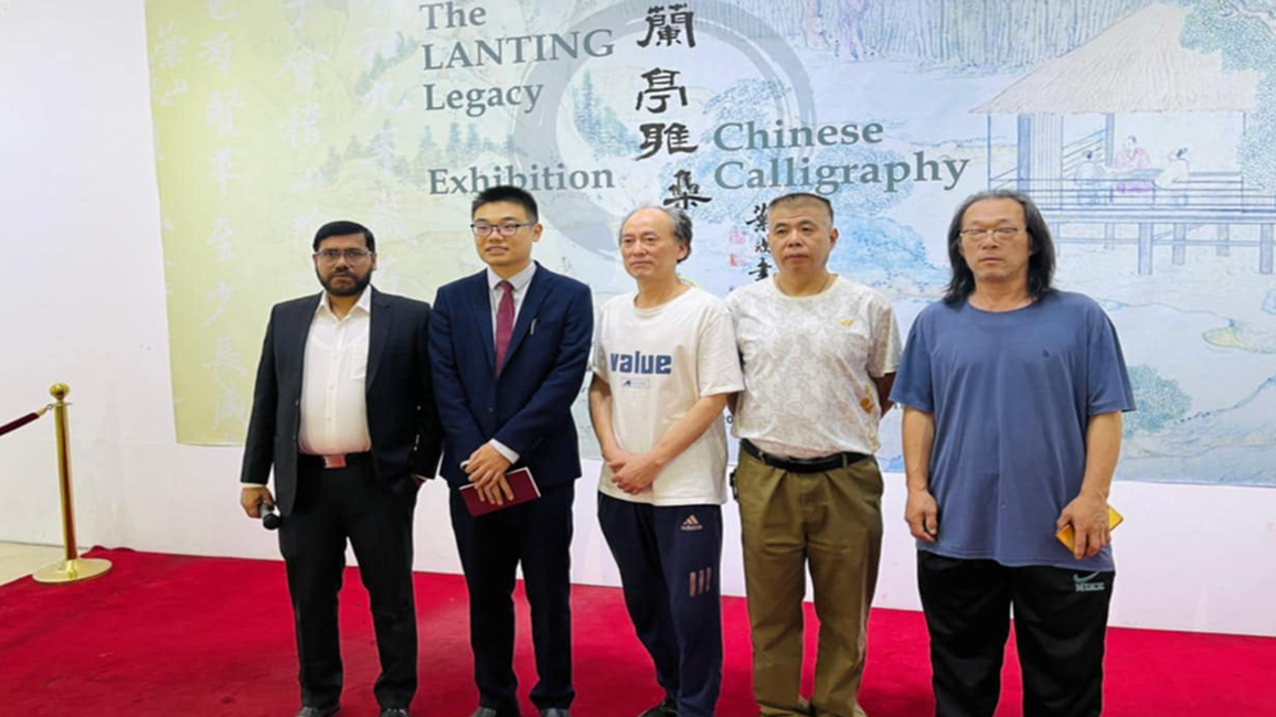 ঢাকায় প্রথমবারের মতো শুরু হলো চায়নিজ ক্যালিগ্রাফি প্রদর্শনী