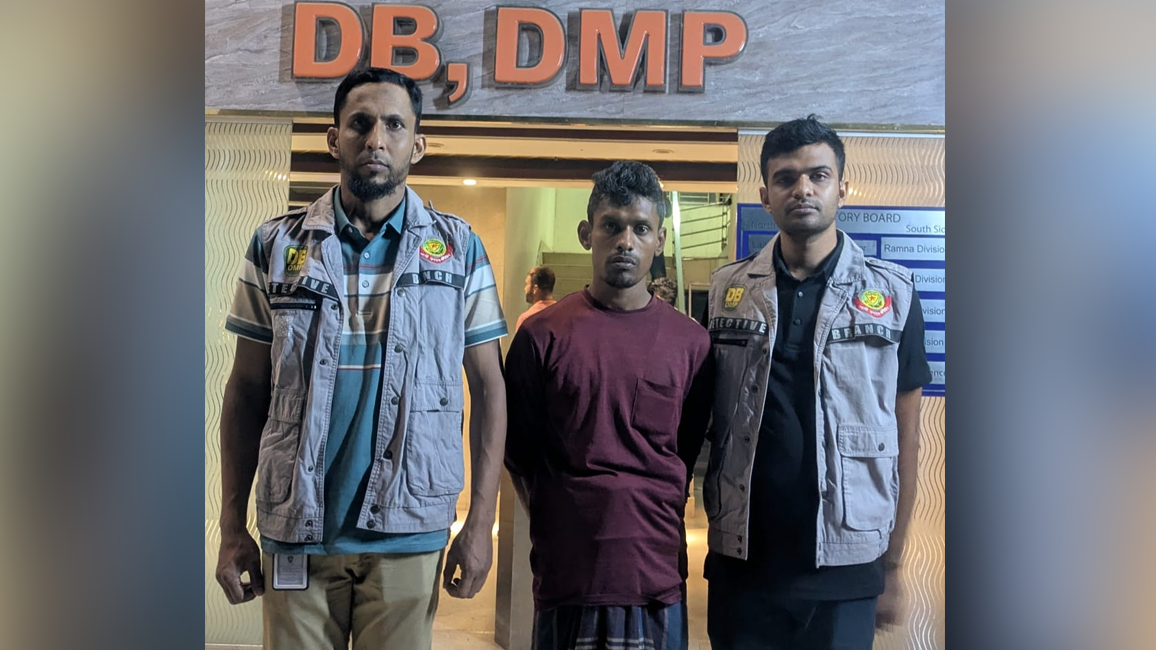 রাজধানীতে চাপাতি ঠেকিয়ে ছিনতাই, নান্টু রুবেল গ্রেফতার