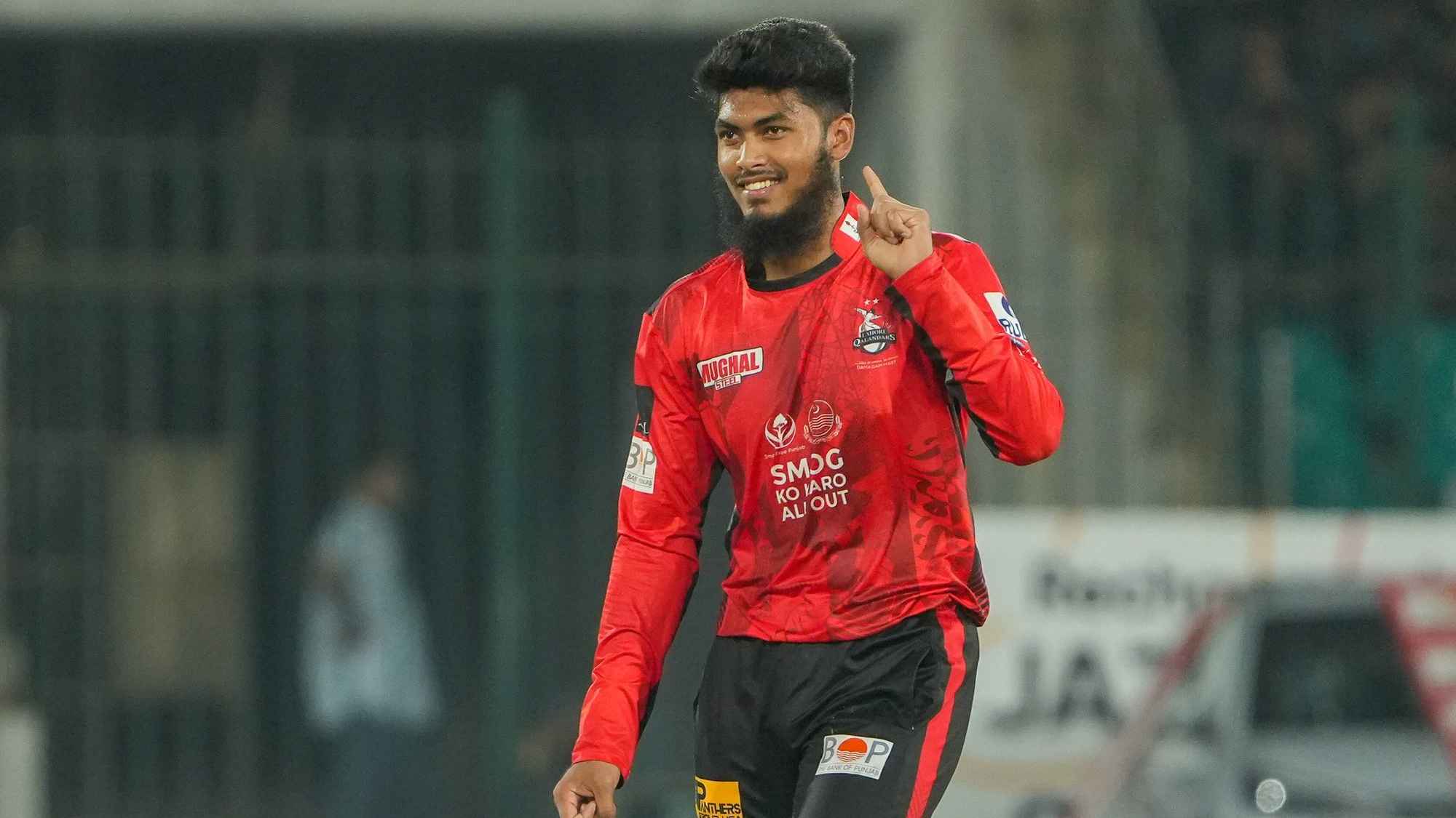 বল হাতে দ্যুতি ছড়ানো রিশাদকে নিয়ে যা বললেন বিলিংস