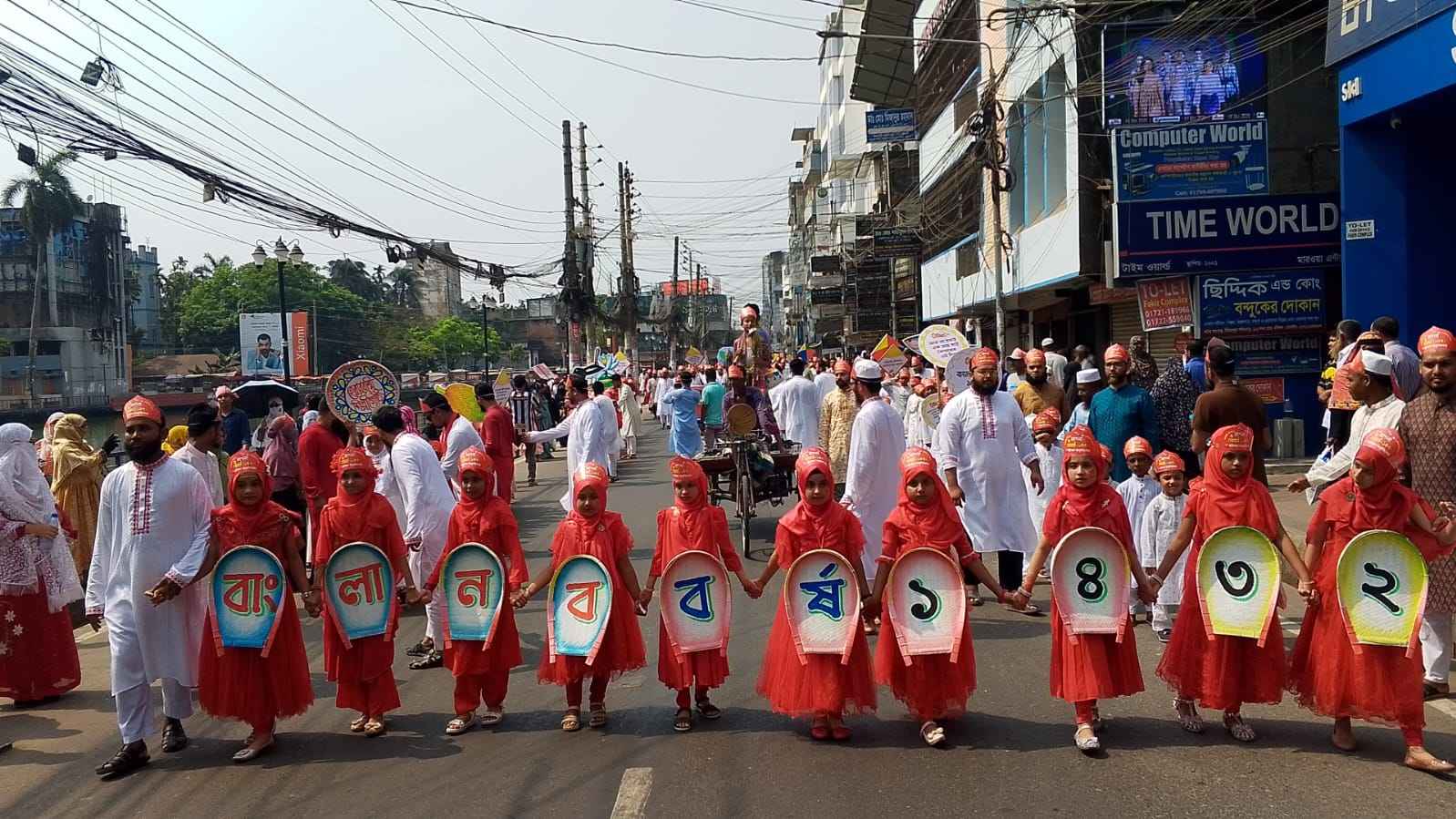 বরিশালে নববর্ষ উদযপনে বর্ণিল আয়োজন