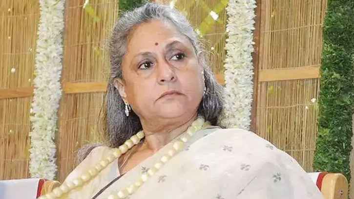 ক্যামেরা দেখলেই গা জ্বলে কেন জয়ার— জানা গেল কারণ