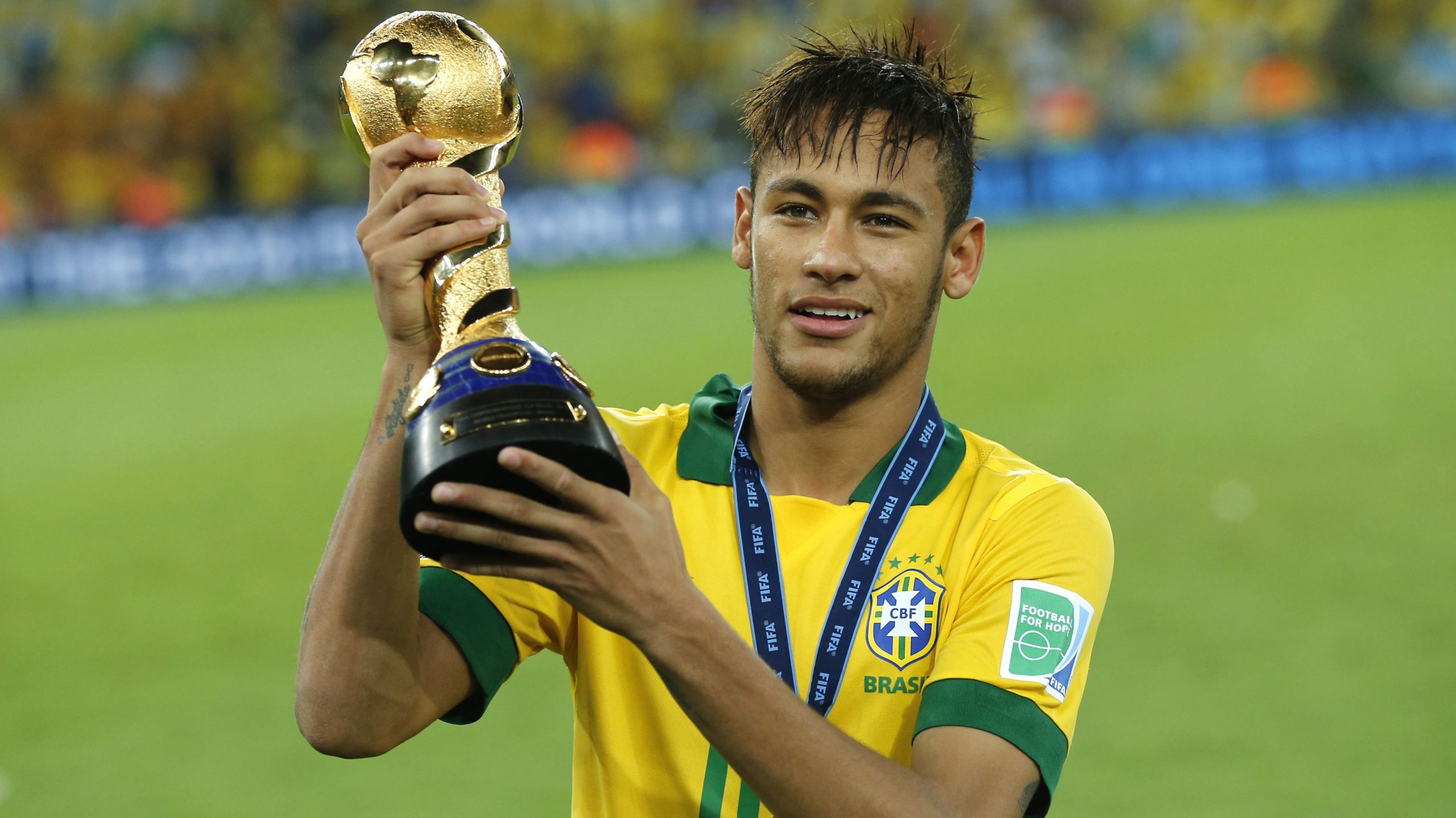 Neymar_Goldenball640-scaled Neymar_Goldenball640-scaled